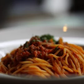 Spaghetti alla Bolognese: l’altra faccia del tipico